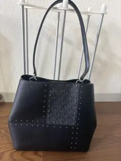 MICHAEL KORS スタッズ付きトートバッグ