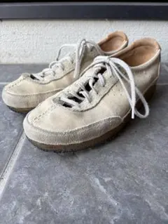 クラークス UK7.5ベージュ スエード スニーカー