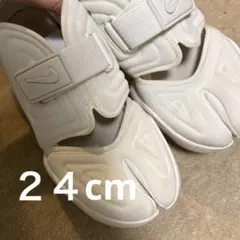 Nike ホワイト スニーカー アクアリフト　aquarift