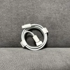 純正品　ホワイト Lightningケーブル