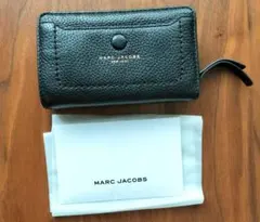 美品！MARC JACOBS 二つ折り財布 ブラックのサムネイル