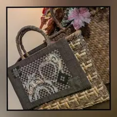 山葡萄や胡桃カゴバッグにぴったりのちっちゃい古布リメイクバッグ