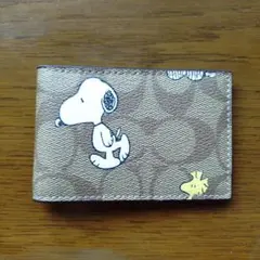 COACH　スヌーピーパスケース