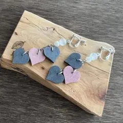 【ハンドメイド】 イヤリング ハート ２色 木製パーツ