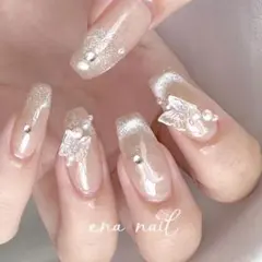 マグネットグラデ　ベージュ　蝶々ネイルチップ♡【ワンホン 量産型 綺麗系 韓国】