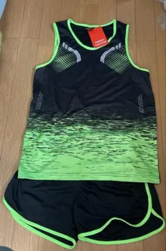 陸上用タンクトップとショートパンツセット XL ブラック・グリーン