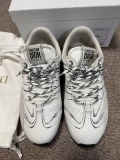 正規品】DIOR-ID スニーカー 22.5センチ 即日発送！ - メルカリ
