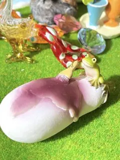 カエル好きさん必見！茄子乗りカエルのオブジェ