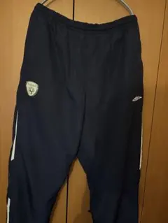 ナイロンパンツ