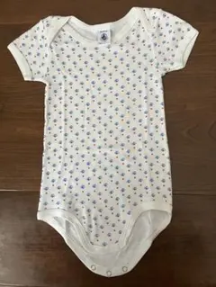 PETIT BATEAU プチバトー　ロゴ柄ロンパース18m / 81㎝