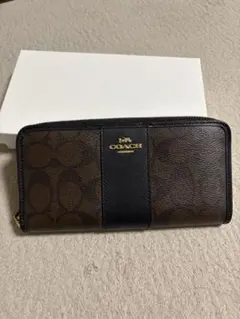 COACH シグネチャー 長財布 ラウンドファスナー