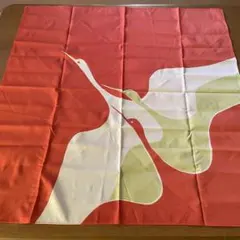 ゆ２１７⭐️風呂敷⭐️新品未使用品❤️敷物❤️着物⭐️鶴柄⭐️和柄⭐️和装小物⭐️ナイロン100