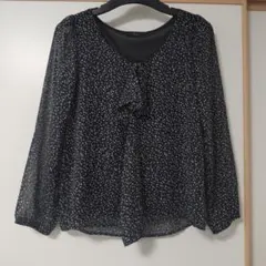 a.v.v 黒・白ドット柄 長袖ブラウス