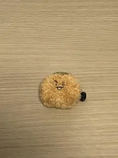 BT21 ファミマ限定 ぬいぐるみバッジ SHOOKY