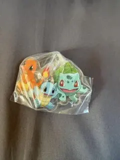 旅立ちの3匹　アクリルスイング　ポケモン ヒトカゲ ゼニガメ フシギダネ