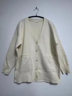 【新品未使用】　“SHOO LA RUE　アイボリー　Vネックカーディガン”