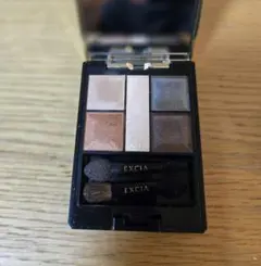 ALBION EXCIA アイシャドウパレットのサムネイル