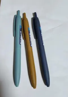 Item thumbnail for item 50eb7233-6f32-49c1-bc2c-019b84cdbaef