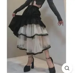 byheenieheenie アシンメトリーティアードミディスカート