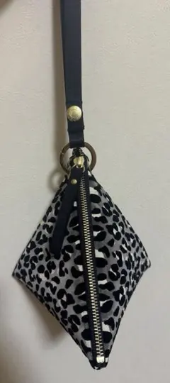 チャオパニックMODDY スマホショルダーバッグ レオパード柄ポーチ付き 