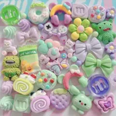 10％増量 デコパーツアソート ❁⃘ ホイップデコ ガチャ詰めポーチ 緑 紫