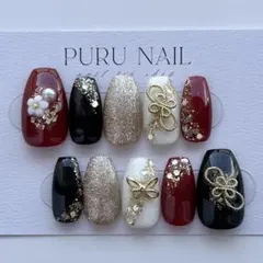 388現品◾️成人式　振袖ネイル×花×ダーク赤×黒×白×フラッシュ金◾️ネイルチップ