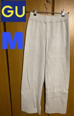 GU パンツ 裾割れタイプ