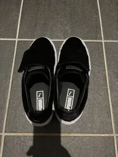 PUMA スウェード生地　厚底スニーカー