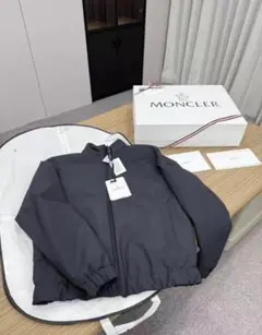 MONCLER メンズ ジップアップジャケット