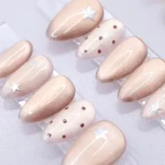 【385】ネイルチップSサイズ ブラウンベージュ星ホログラム ドット　マグネット