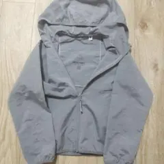 UNIQLO ポケッタブルパーカー 120サイズ キッズ グレー 軽量