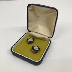 Wedgwood カメオスタイル イヤリング⭐︎