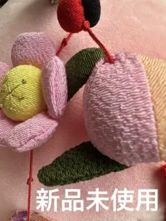 つるし雛飾り　　ちりめん細工の飾り　　　　　　　　桜　桃　など