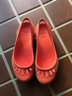 クロックス 赤色サンダル20-21cmくらいサイズw4女の子サンダル