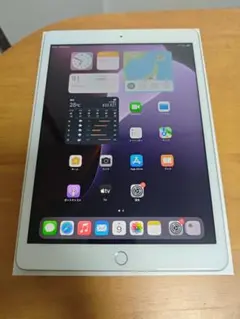 Apple iPad 第7世代　32GB Wi-Fiモデル　外箱、充電器付き