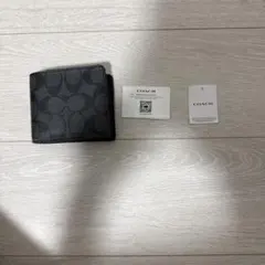 COACH 2つ折り財布のサムネイル