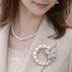 ブローチ 蝶モチーフ パール 入学式 卒業式 コサージュ 上品 フォーマル