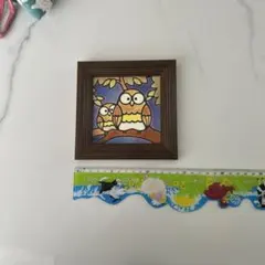 フクロウのアート作品 木製フレーム 約15cm x 15cm