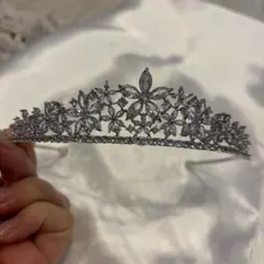 【ほぼ新品】Bride meティアラ