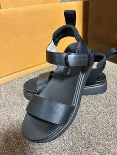 タイムセール‼️【美品】レディースサンダル・Sサイズ◆ブラック◆試し履きのみのサムネイル
