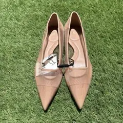 【新品】ZARA ベージュ メッシュディテール　パンプスのサムネイル
