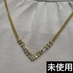 ゴールド色V字型 ネックレス