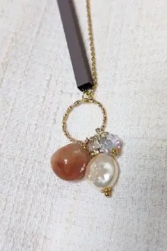 天然石と淡水パールのアソートネックレス