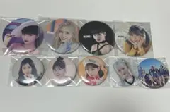 twice モモ　缶バッチ