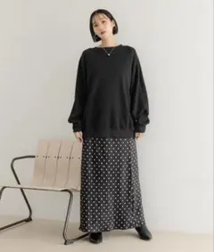 LOWRYS FARM　試着のみ　ストレッチサテンスカート　ドット