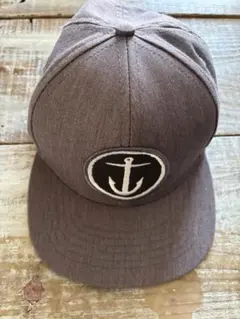 CAPTAIN FIN CO. スナップバック キャップ チャコールグレーのサムネイル