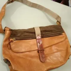 レザーキャンバスショルダーバッグ