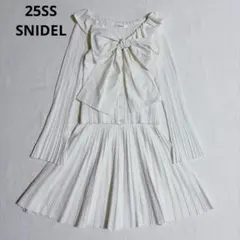 美品 SNIDEL スナイデル フリルボウタイセットアップ カンヘウォン 着用