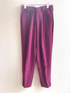テーパードパンツ　センタープレス　バナナリパブリック