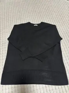 GU 黒 ニットセーター